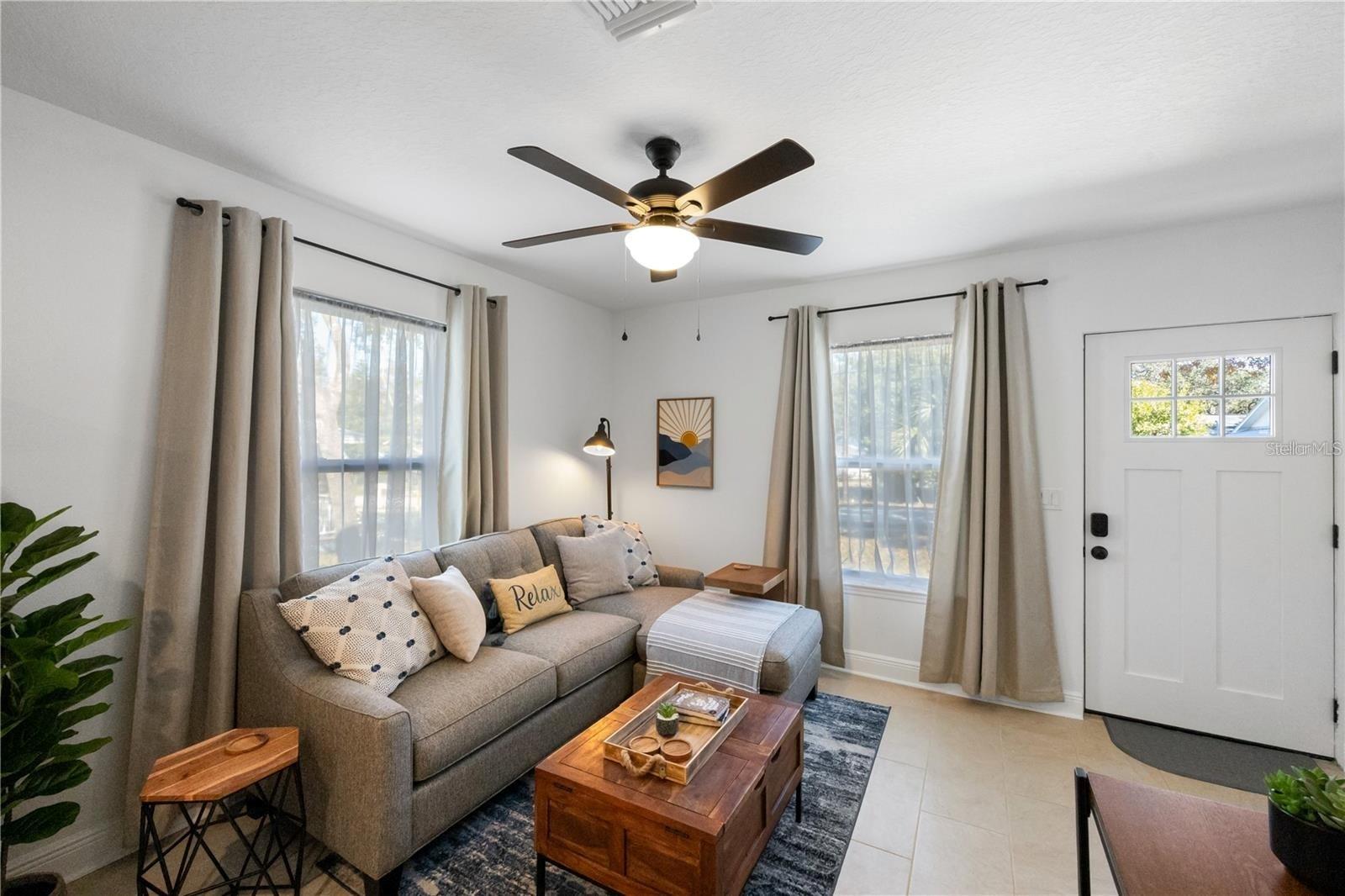 707 N DISSTON AVE, TARPON SPRINGS, FL, 34689