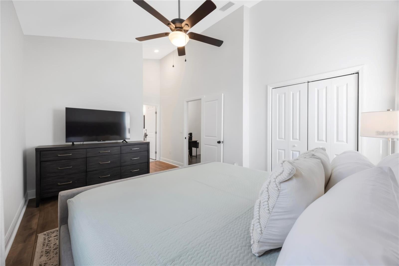 707 N DISSTON AVE, TARPON SPRINGS, FL, 34689
