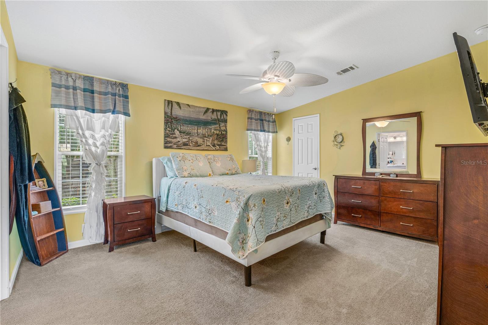 398 WARD DR, OAK HILL, FL, 32759