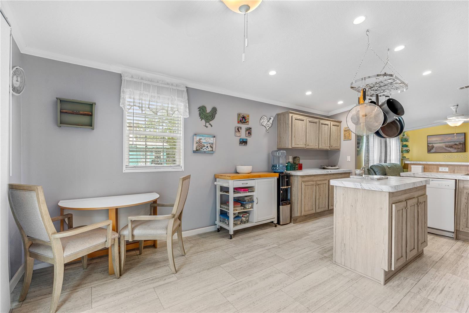 398 WARD DR, OAK HILL, FL, 32759