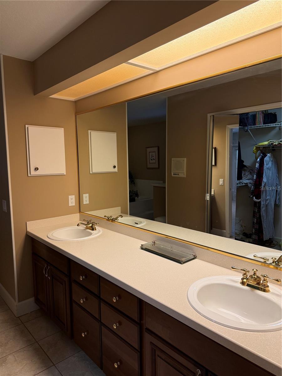 2875 MEDINAH CIR, LAKELAND, FL, 33803