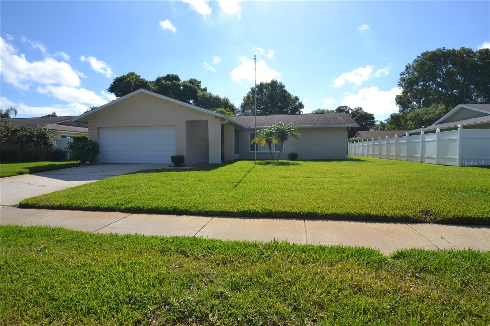 2357 WHITE OAK CIR, CLEARWATER, FL, 33763