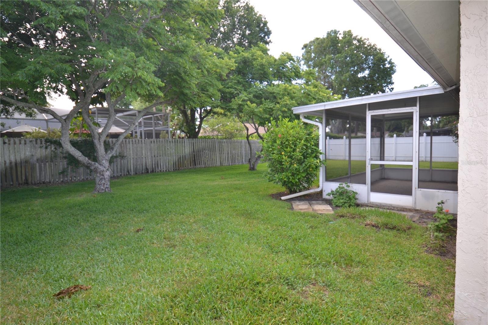 2357 WHITE OAK CIR, CLEARWATER, FL, 33763