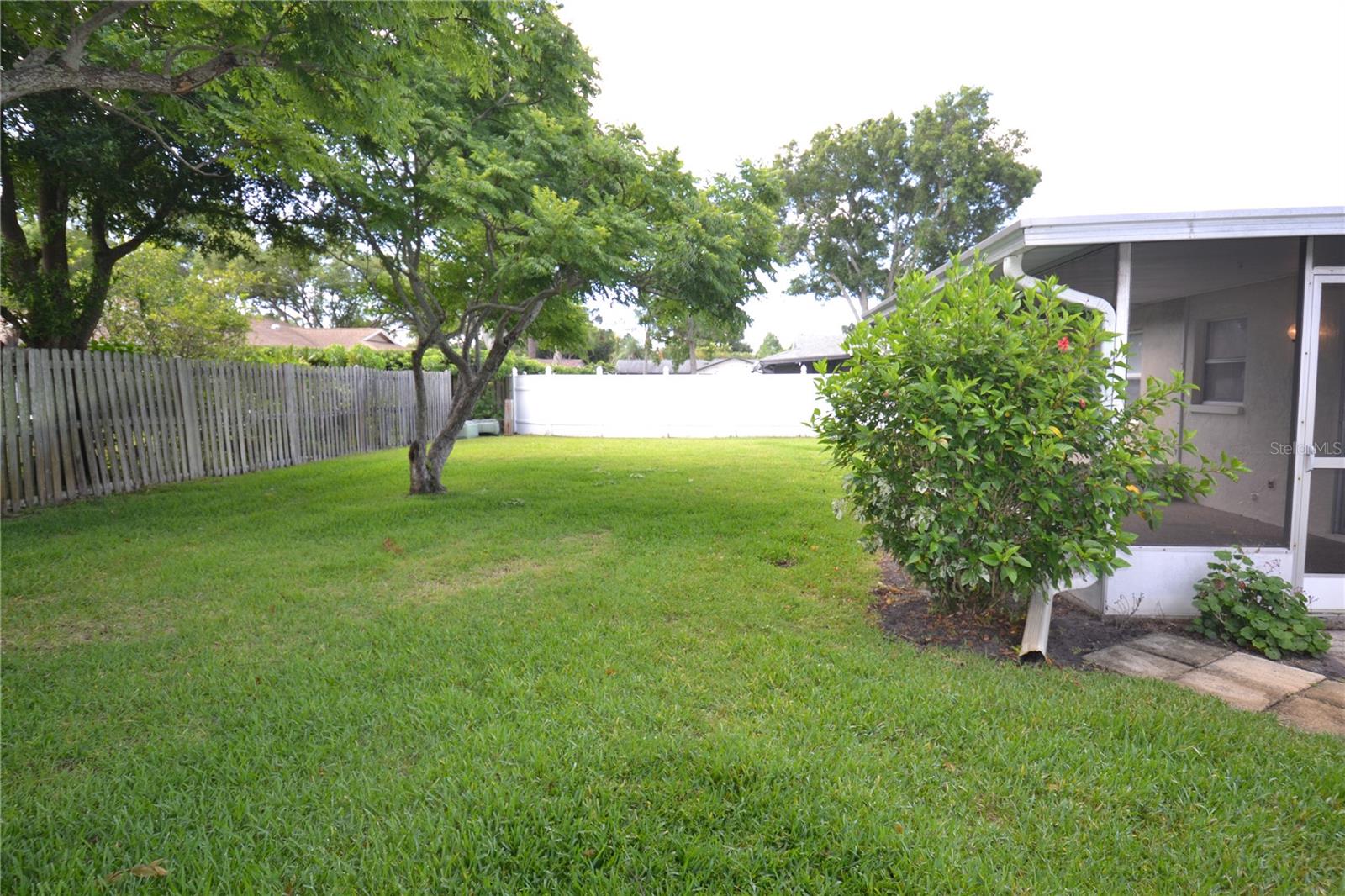 2357 WHITE OAK CIR, CLEARWATER, FL, 33763