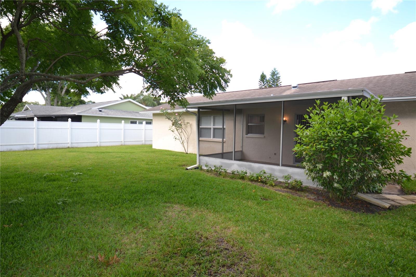 2357 WHITE OAK CIR, CLEARWATER, FL, 33763