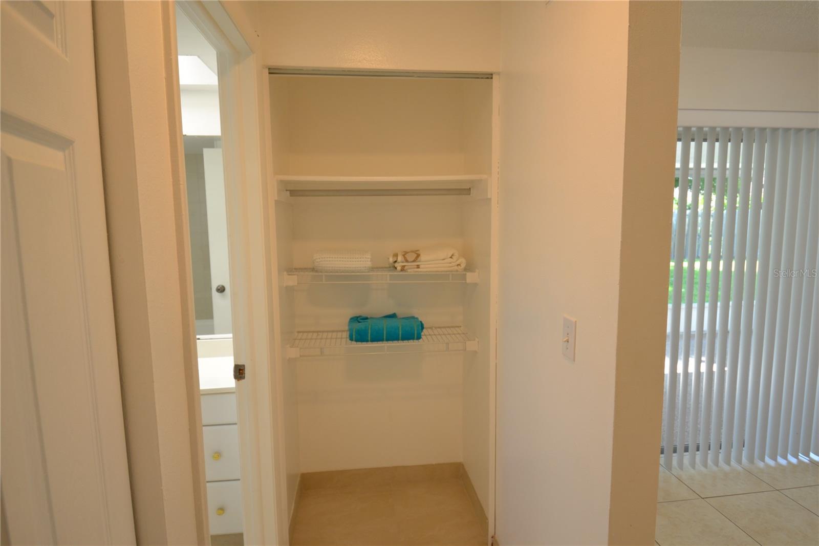 2357 WHITE OAK CIR, CLEARWATER, FL, 33763