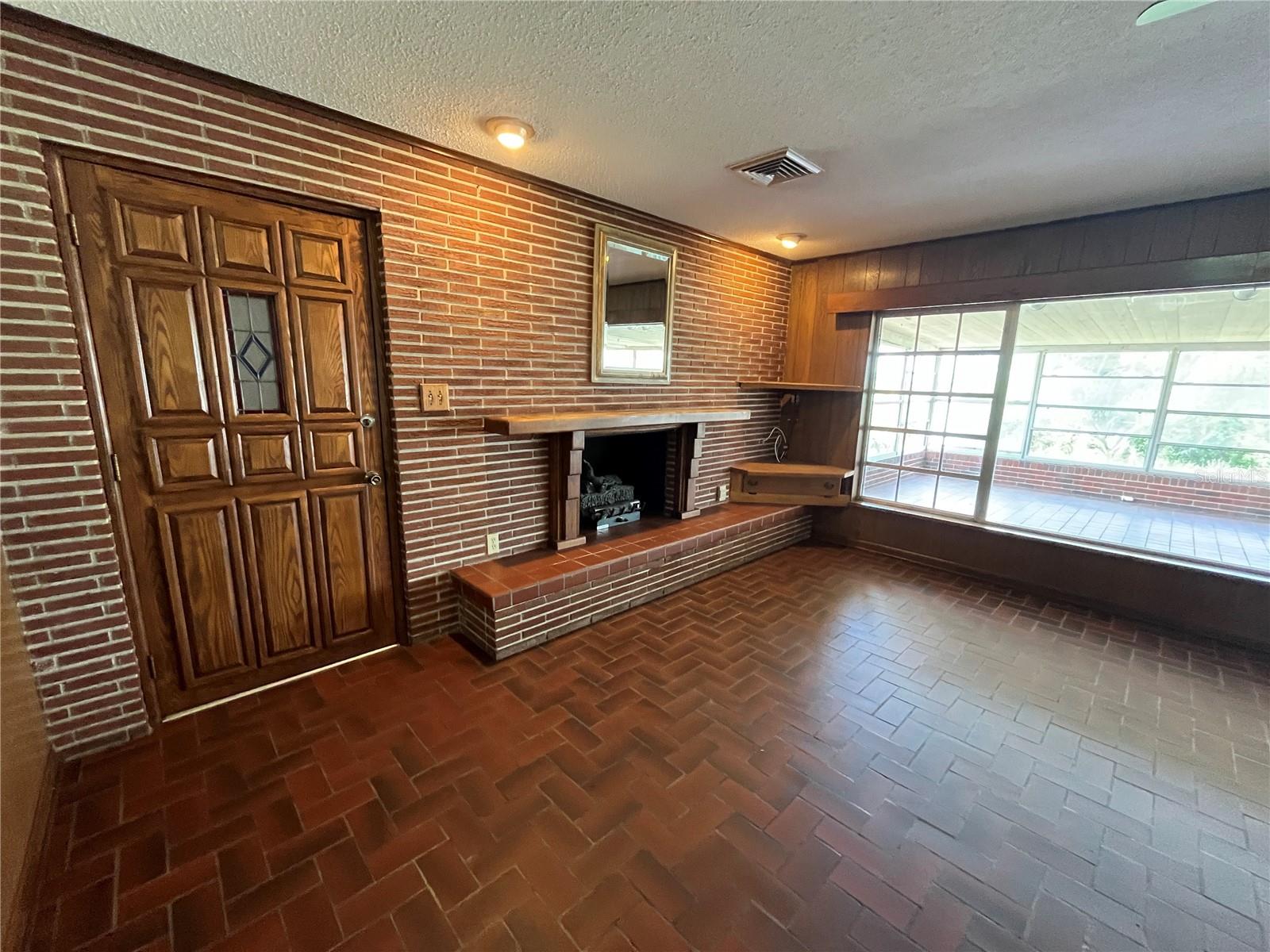 1145 S LAKE REEDY BLVD, FROSTPROOF, FL, 33843