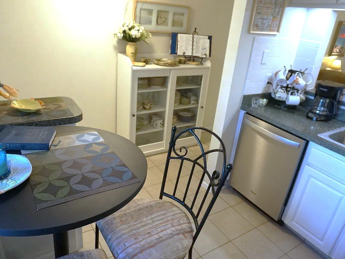841 PATRICIA AVE #206, DUNEDIN, FL, 34698