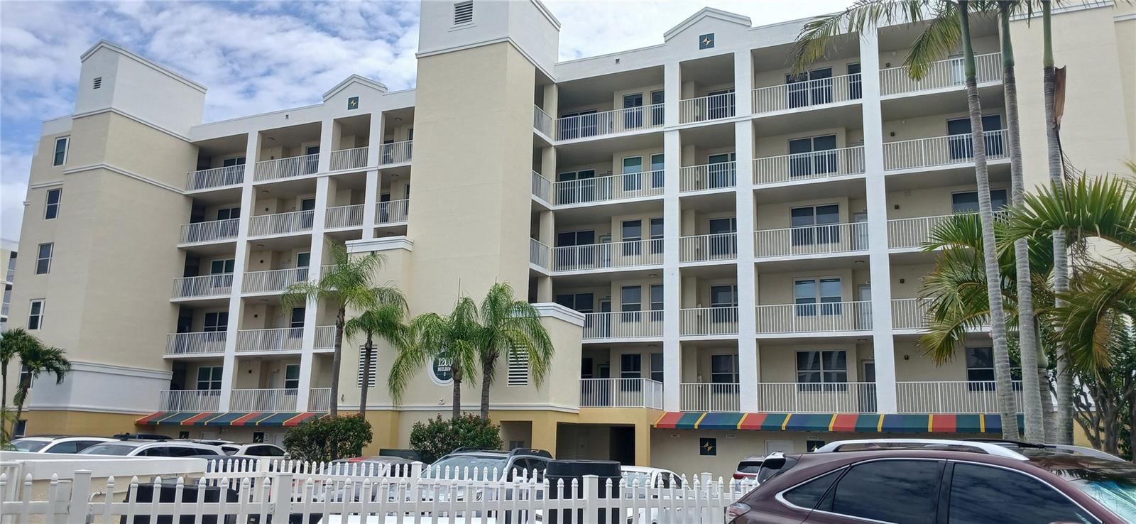 1200 COUNTRY CLUB DR #3302, LARGO, FL, 33771