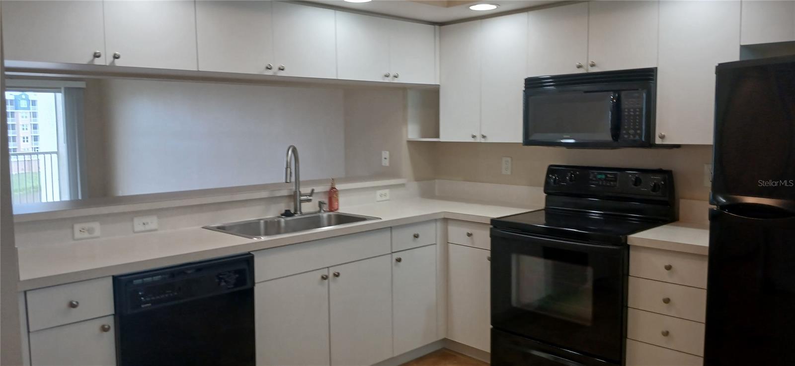 1200 COUNTRY CLUB DR #3302, LARGO, FL, 33771