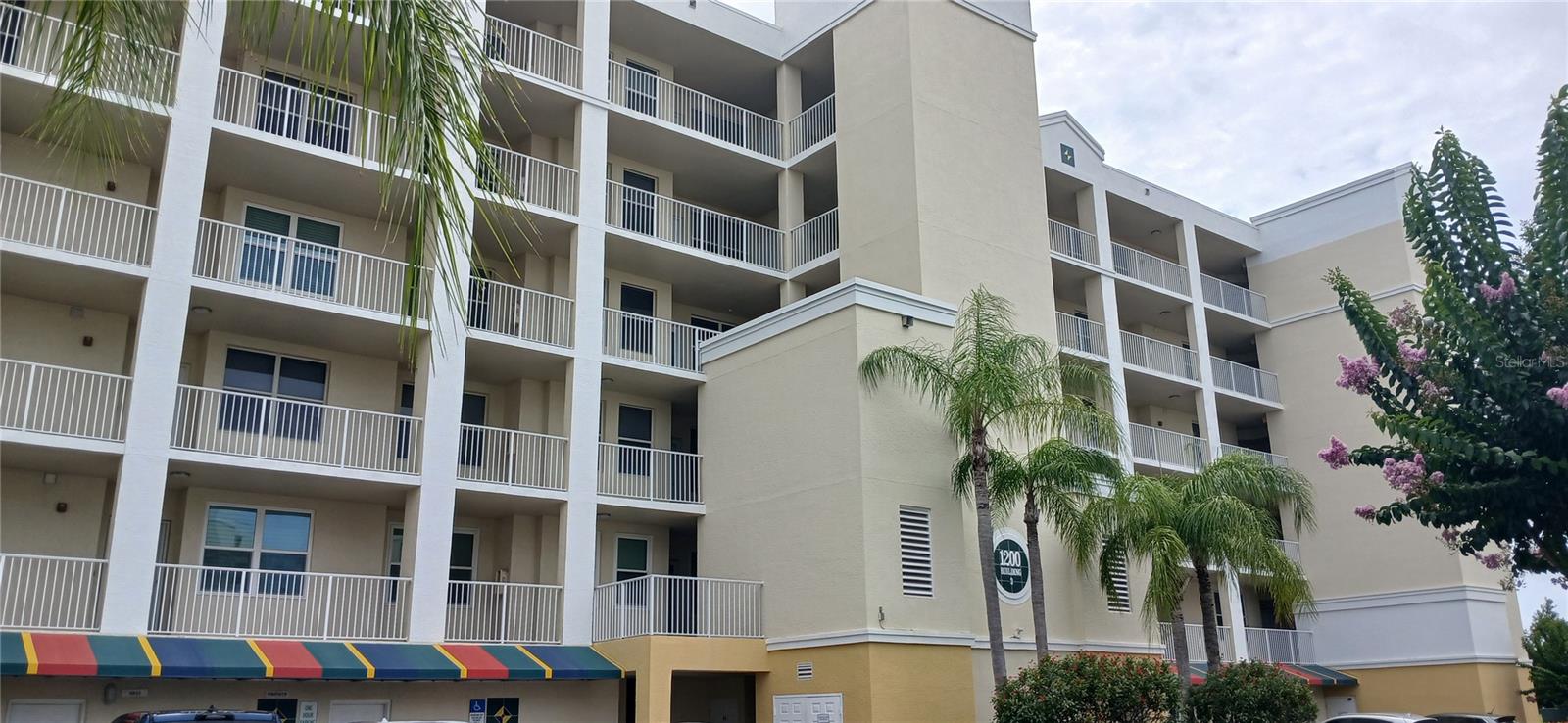 1200 COUNTRY CLUB DR #3302, LARGO, FL, 33771