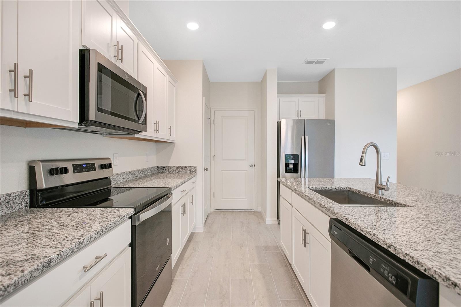 1460 MIRABELLA CIR, DAVENPORT, FL, 33897
