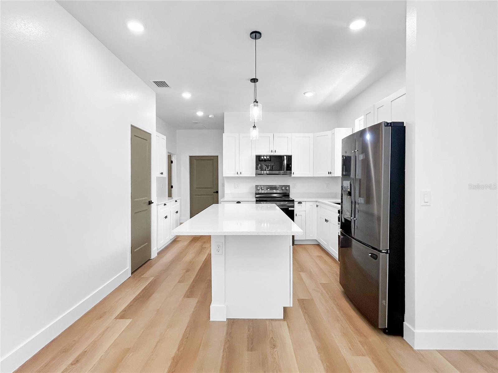 1010 HICKORY AVE, SANFORD, FL, 32771
