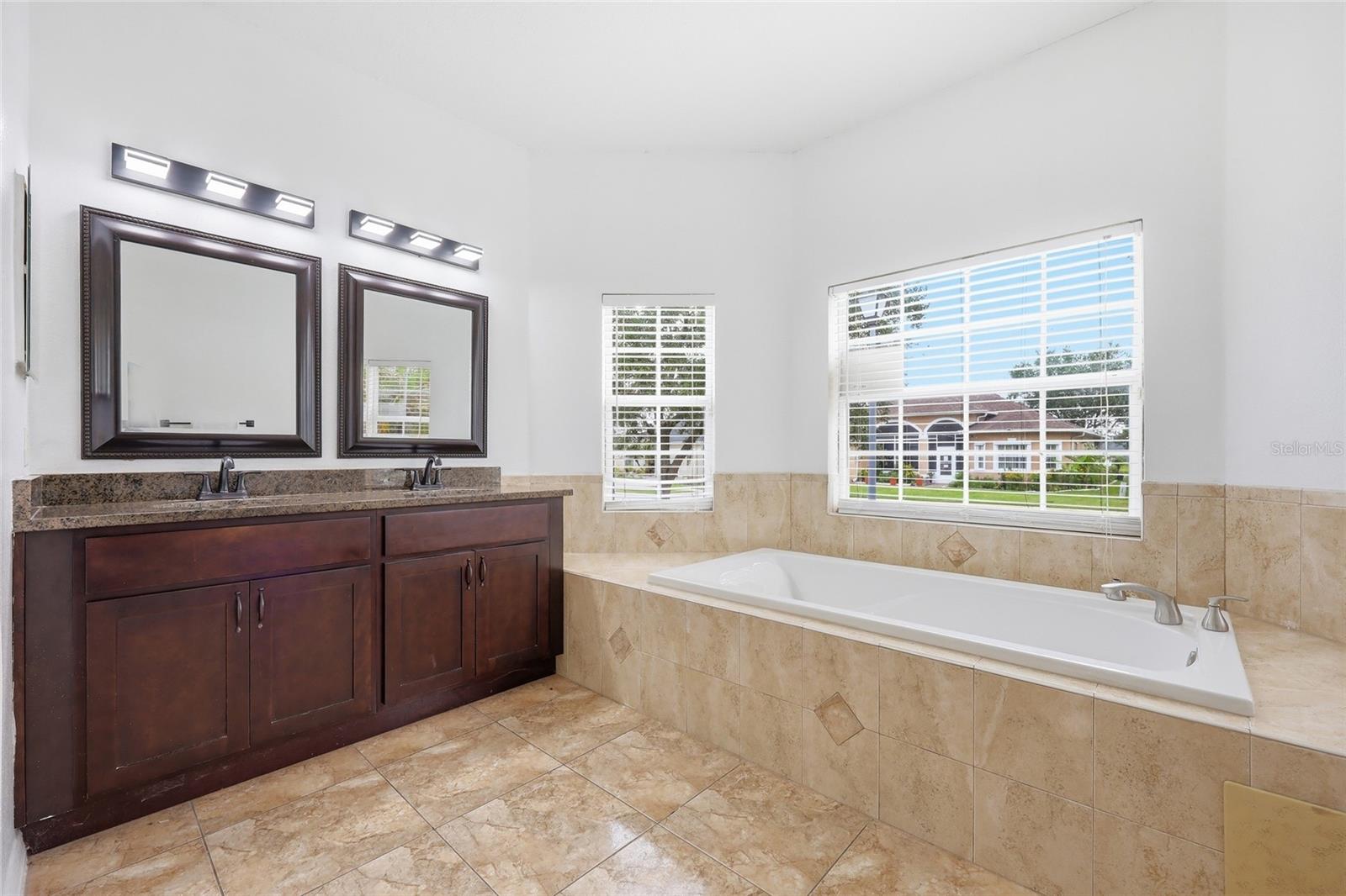 2901 SWEETSPIRE CIR, KISSIMMEE, FL, 34746