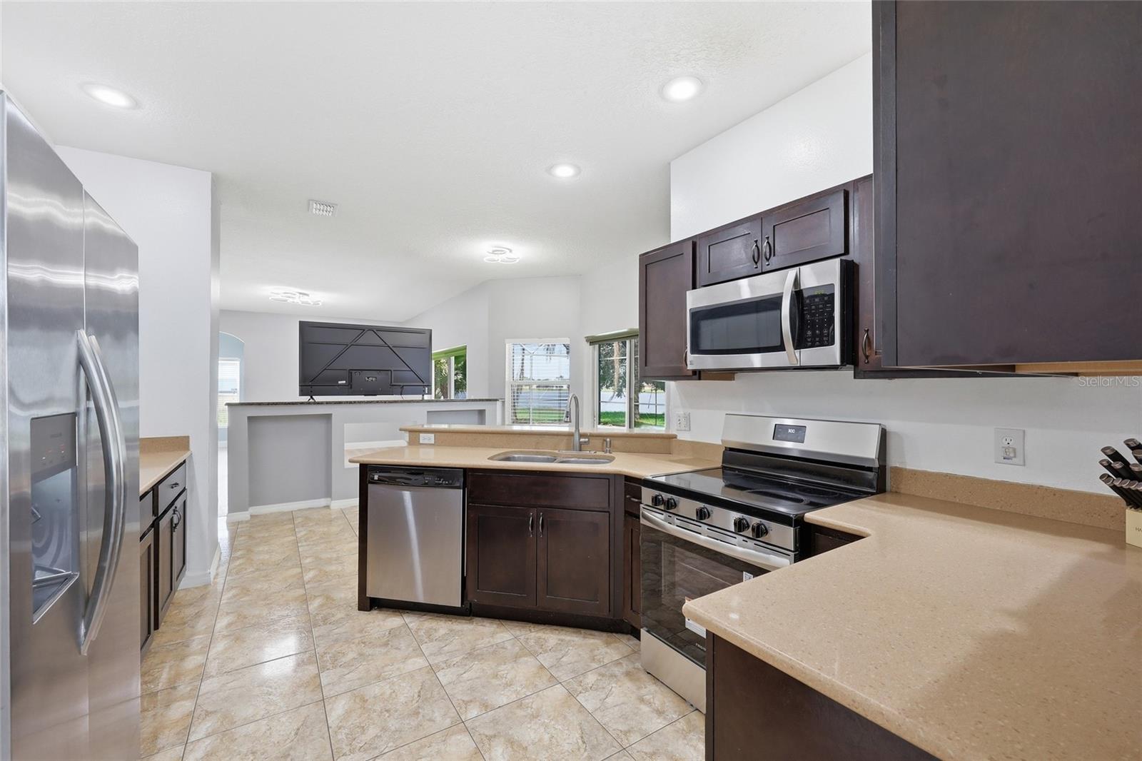 2901 SWEETSPIRE CIR, KISSIMMEE, FL, 34746
