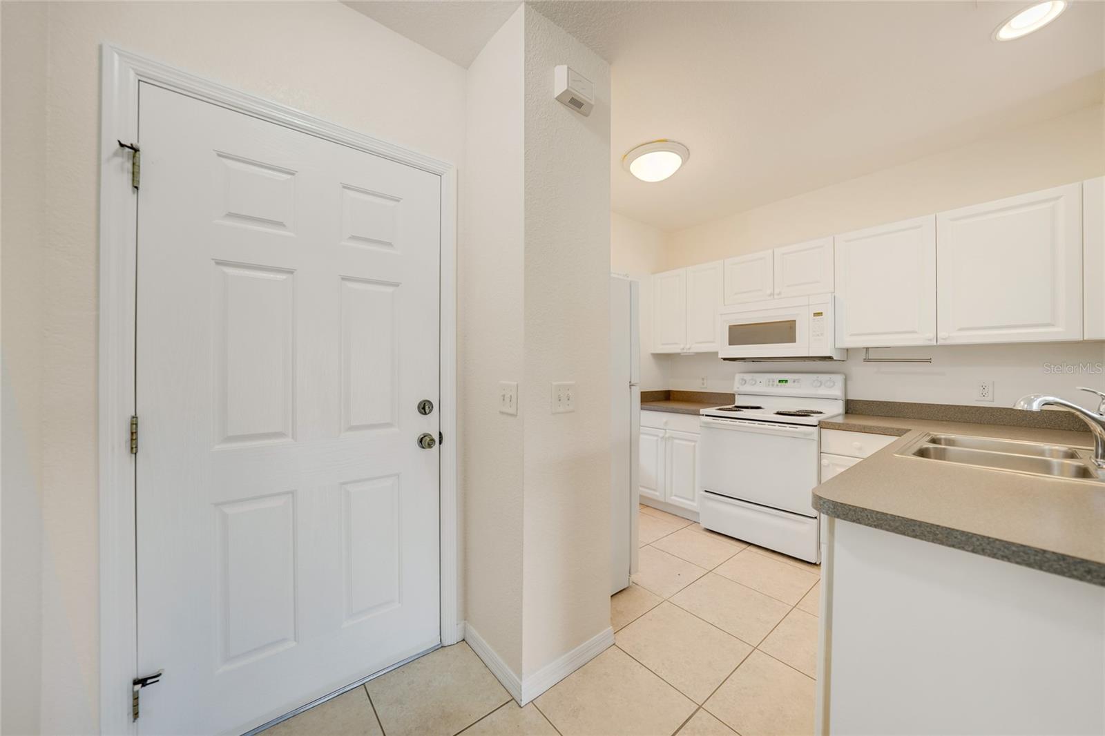 2061 WILLOW HAMMOCK CIR #105, PUNTA GORDA, FL, 33983