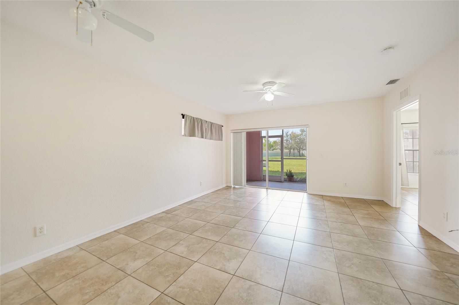 2061 WILLOW HAMMOCK CIR #105, PUNTA GORDA, FL, 33983