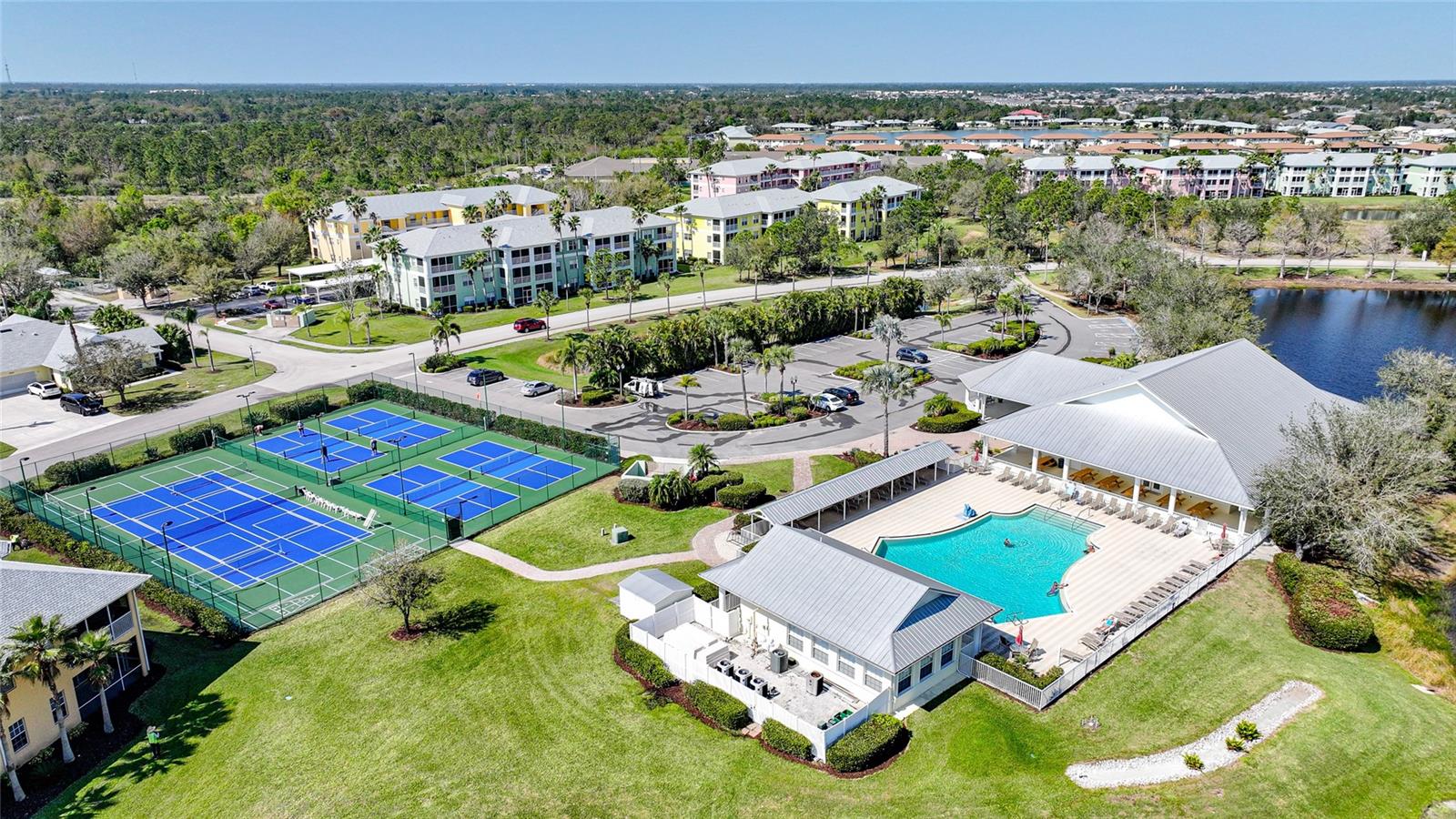 2061 WILLOW HAMMOCK CIR #105, PUNTA GORDA, FL, 33983