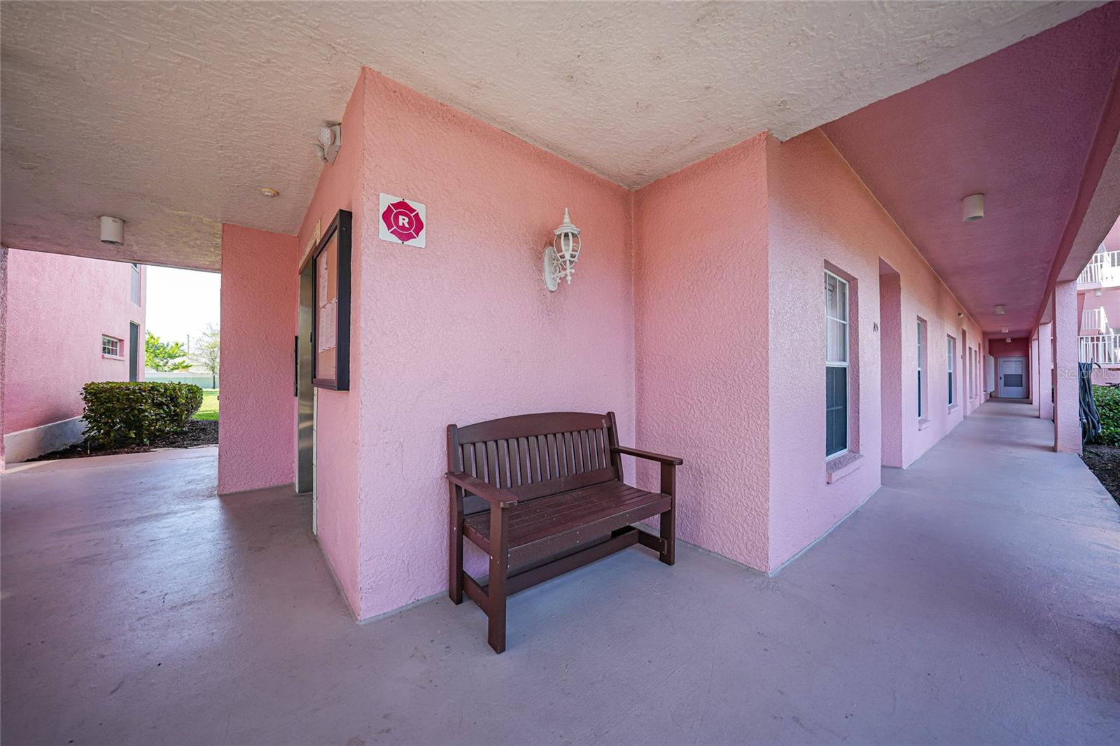 2061 WILLOW HAMMOCK CIR #105, PUNTA GORDA, FL, 33983