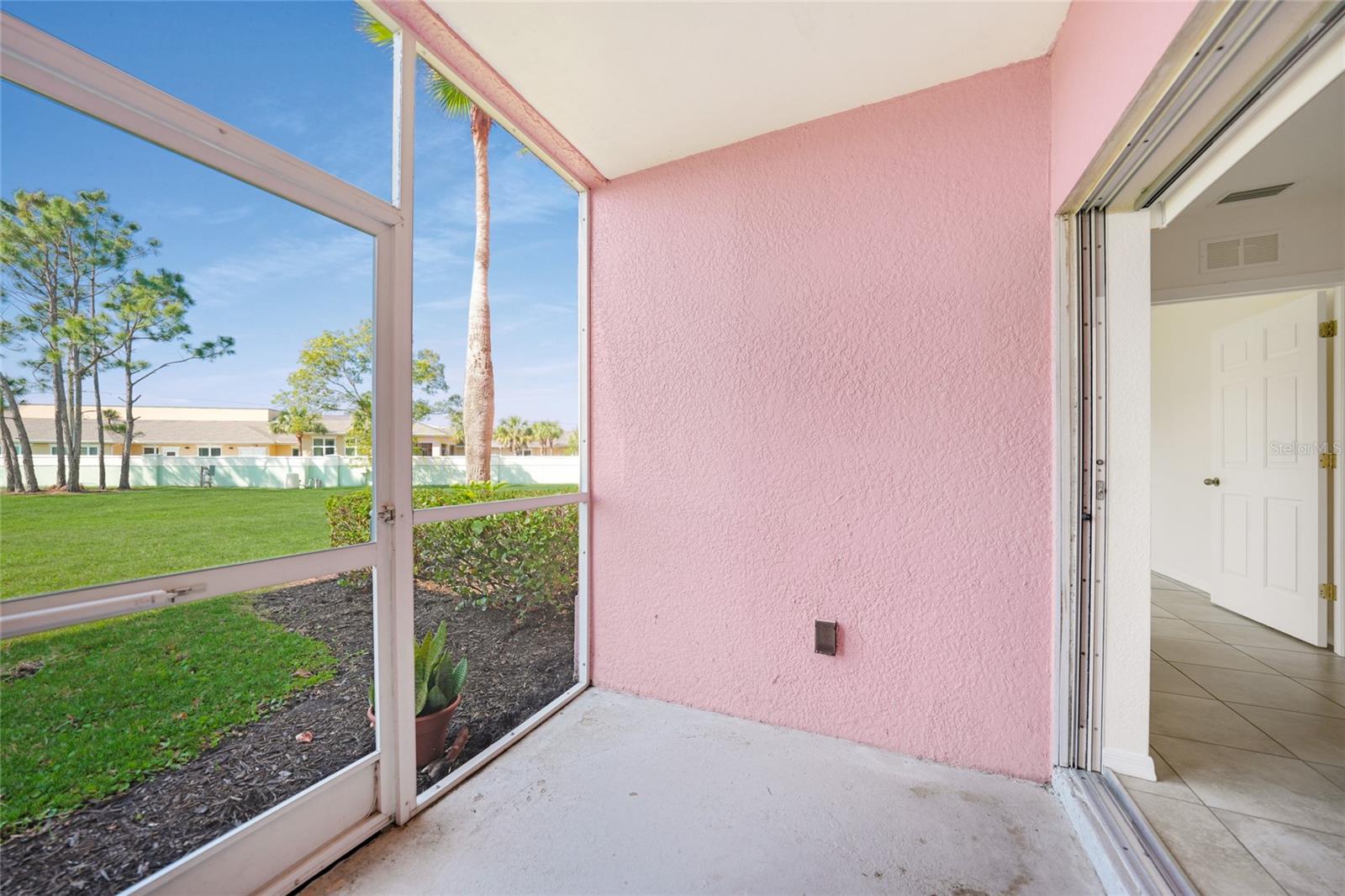 2061 WILLOW HAMMOCK CIR #105, PUNTA GORDA, FL, 33983