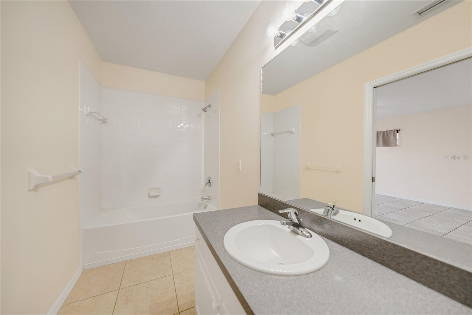 2061 WILLOW HAMMOCK CIR #105, PUNTA GORDA, FL, 33983