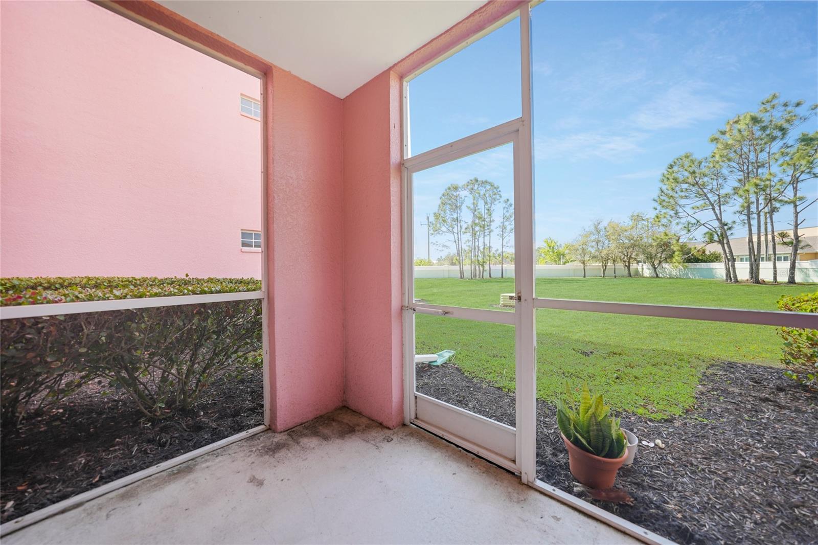 2061 WILLOW HAMMOCK CIR #105, PUNTA GORDA, FL, 33983