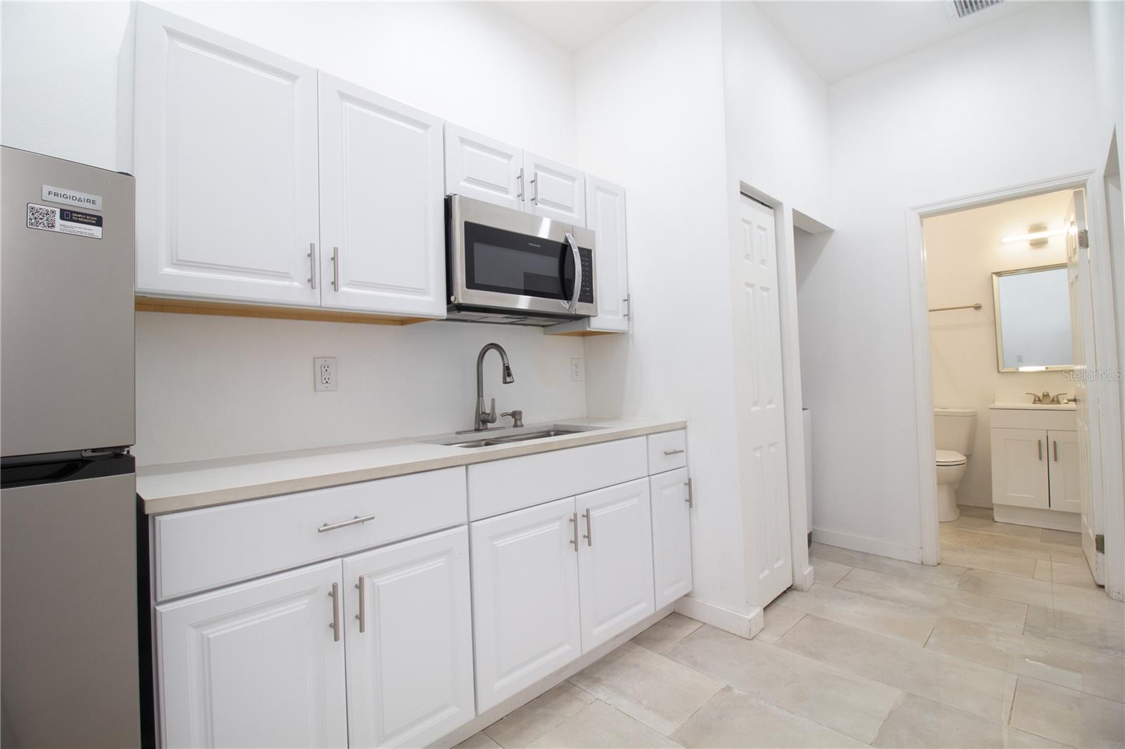 8920 N NEWPORT AVE, TAMPA, FL, 33604