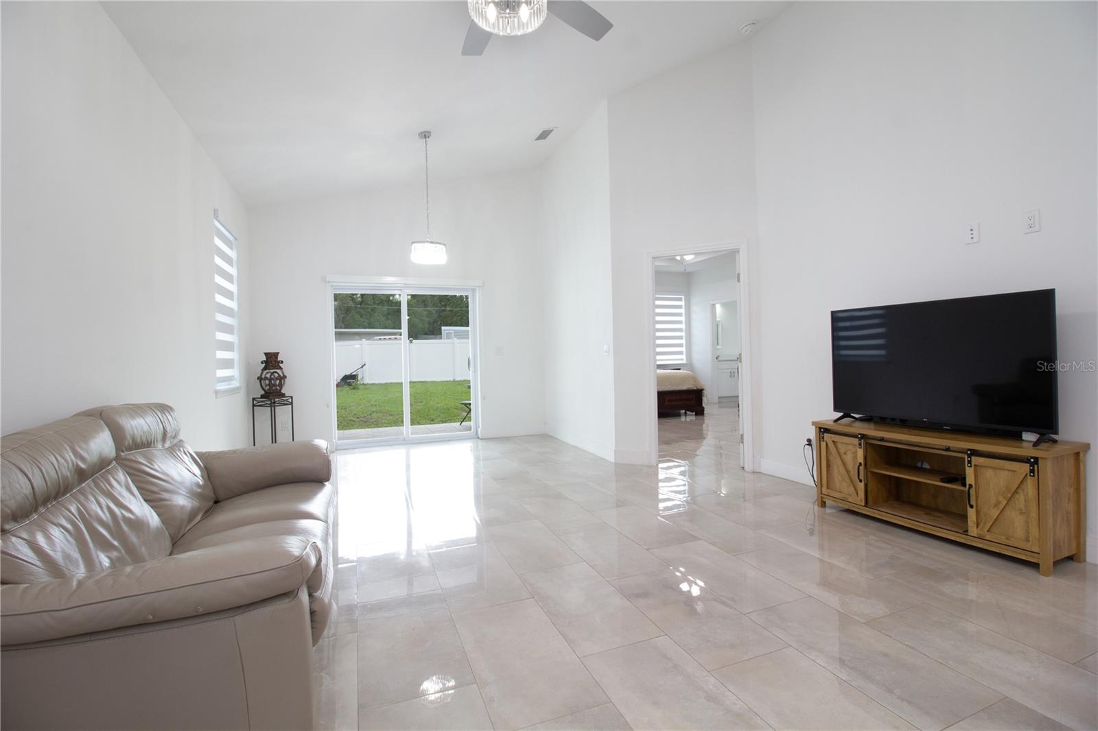 8920 N NEWPORT AVE, TAMPA, FL, 33604