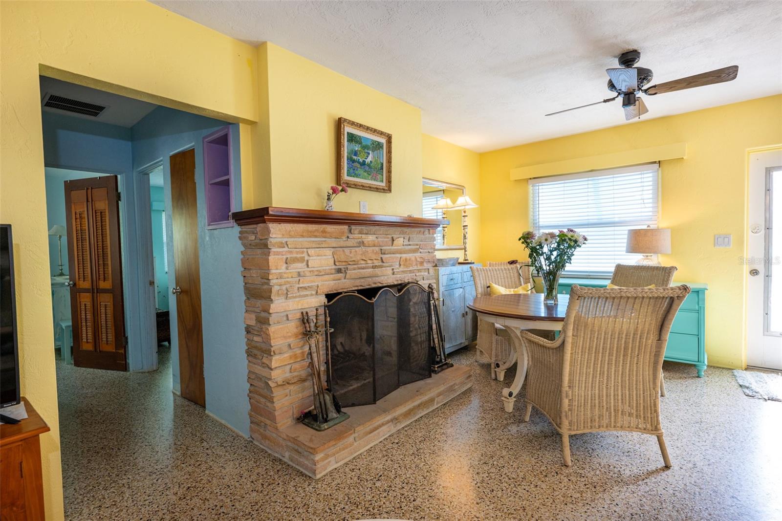 705 N PENINSULA AVE, NEW SMYRNA BEACH, FL, 32169
