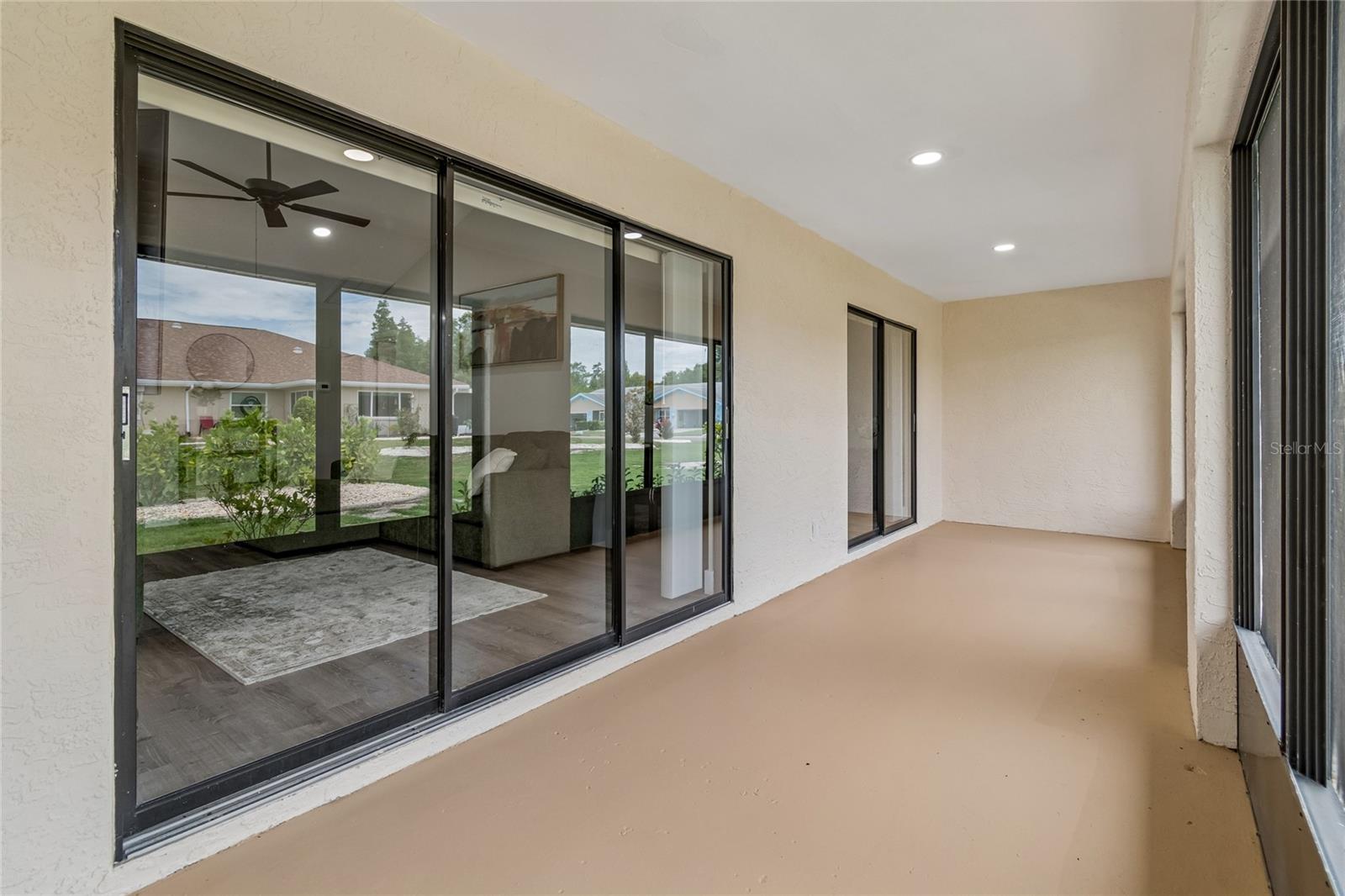 1915 W DEL WEBB BLVD, SUN CITY CENTER, FL, 33573
