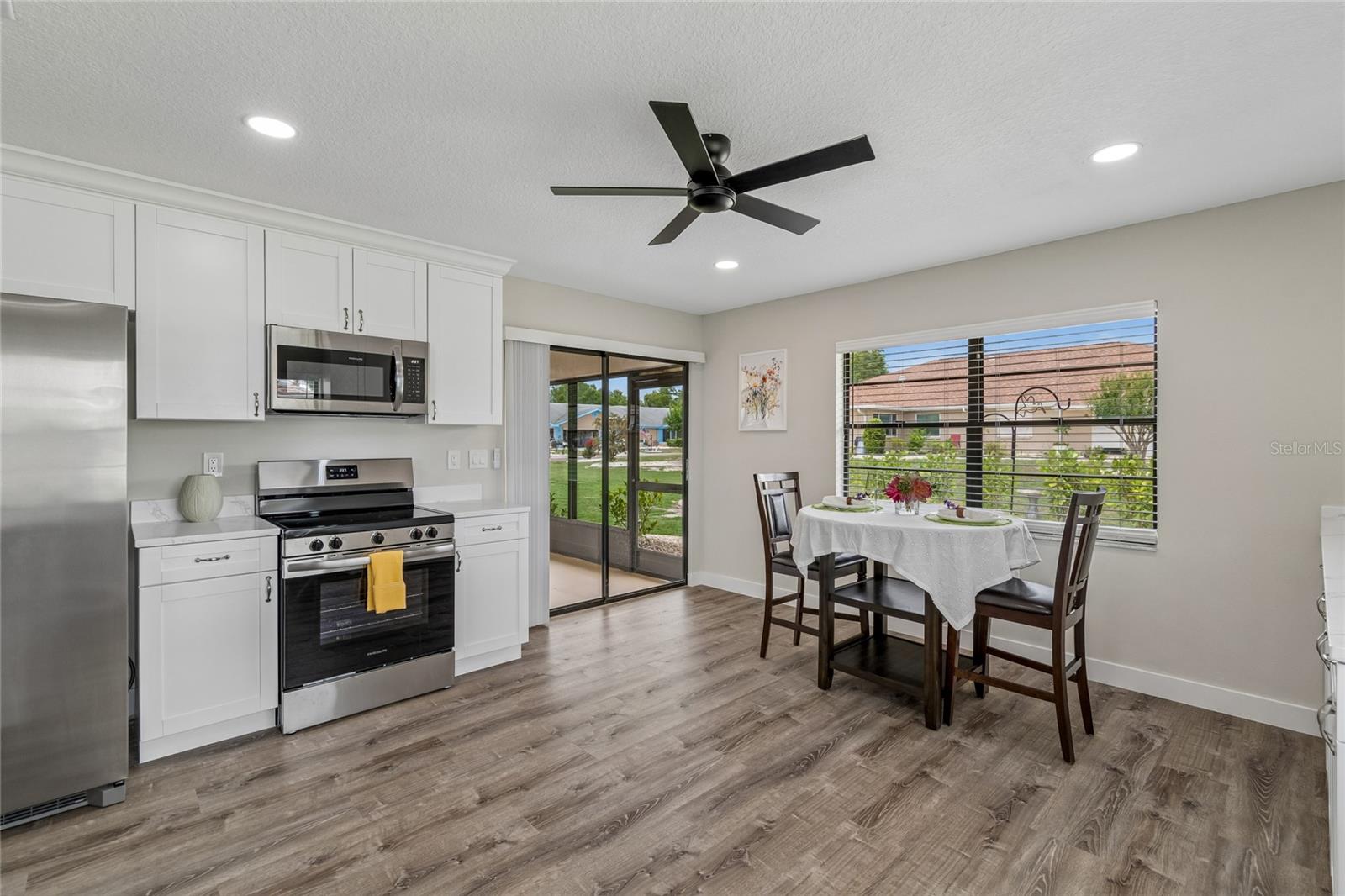 1915 W DEL WEBB BLVD, SUN CITY CENTER, FL, 33573