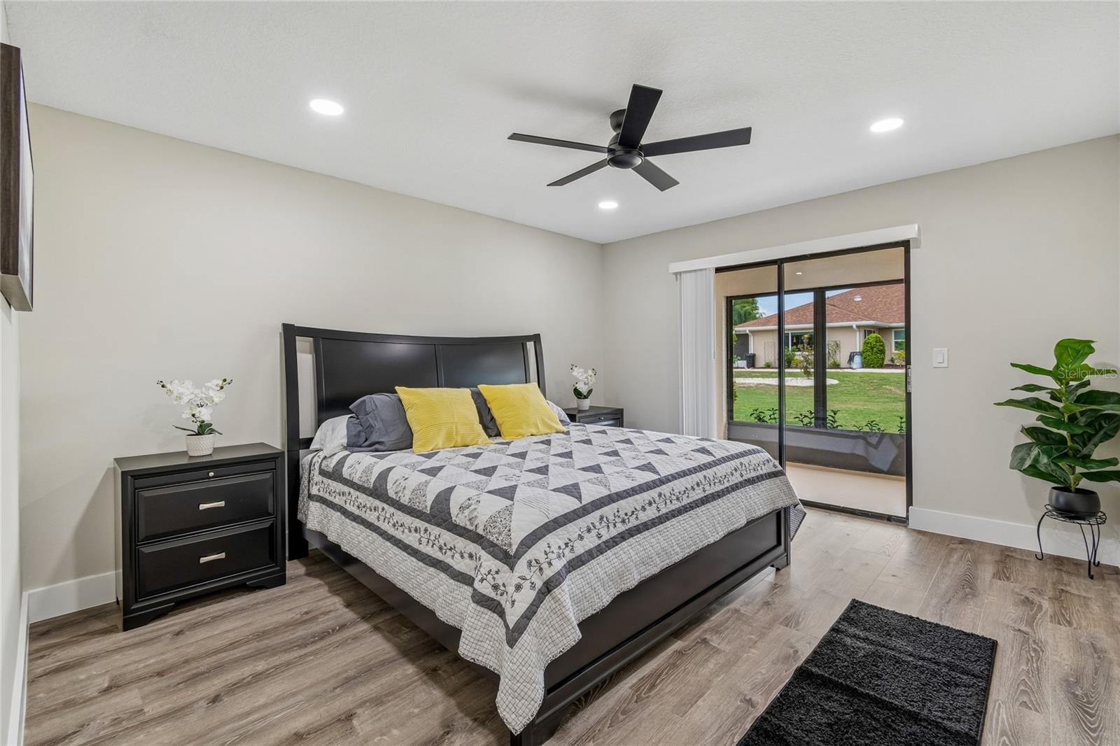 1915 W DEL WEBB BLVD, SUN CITY CENTER, FL, 33573