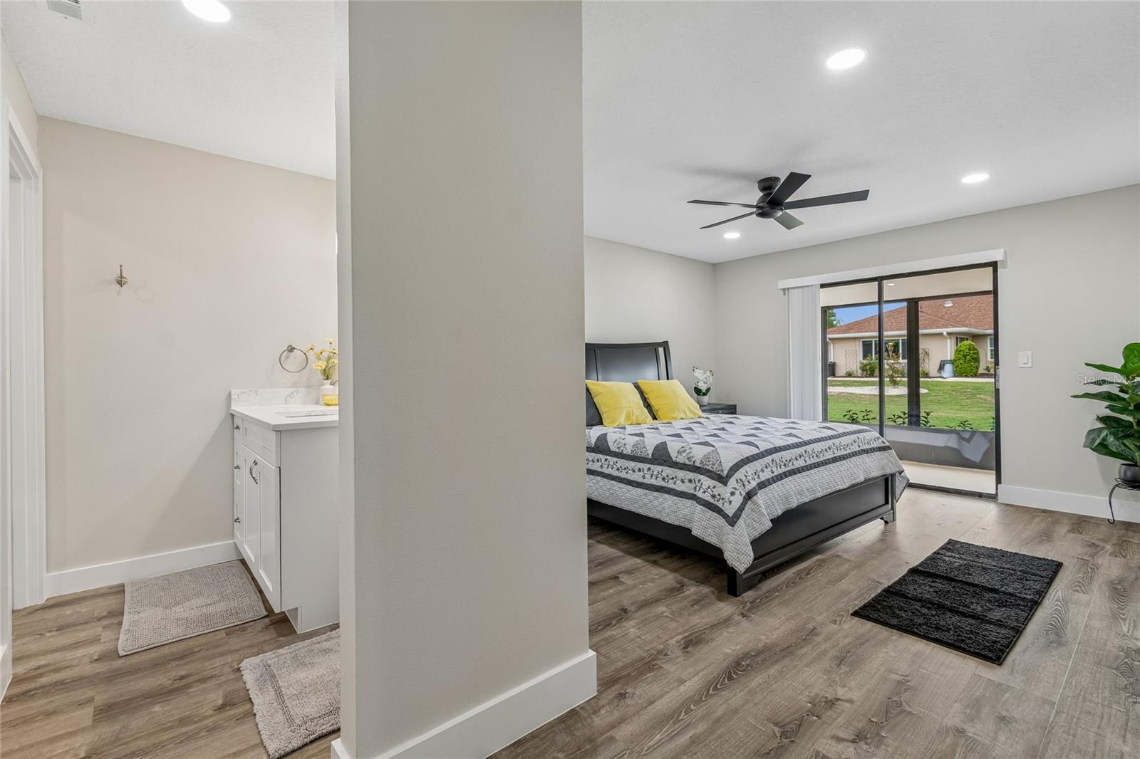 1915 W DEL WEBB BLVD, SUN CITY CENTER, FL, 33573