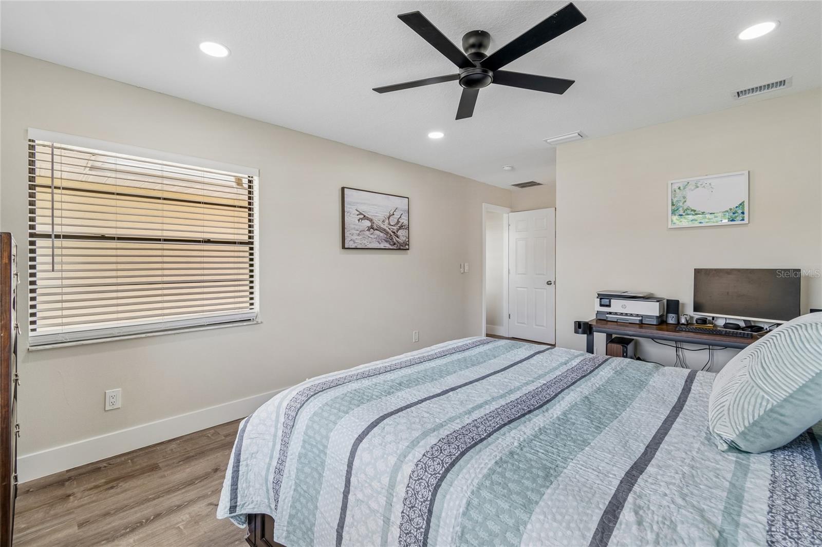 1915 W DEL WEBB BLVD, SUN CITY CENTER, FL, 33573