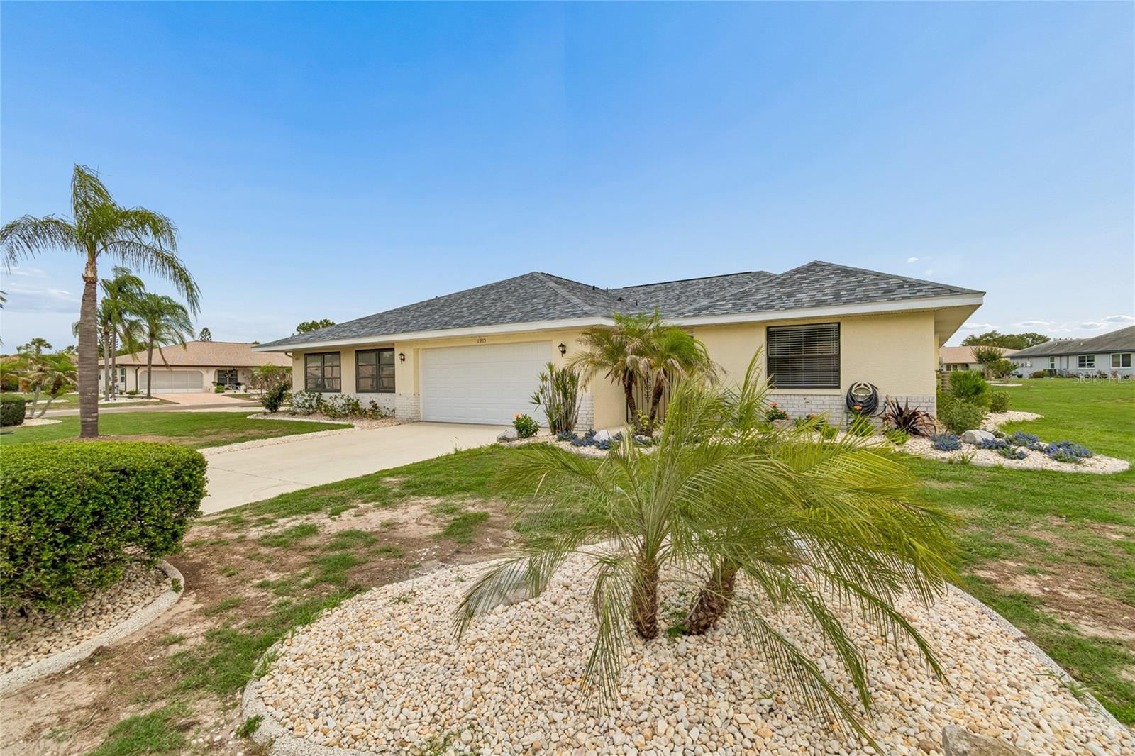 1915 W DEL WEBB BLVD, SUN CITY CENTER, FL, 33573