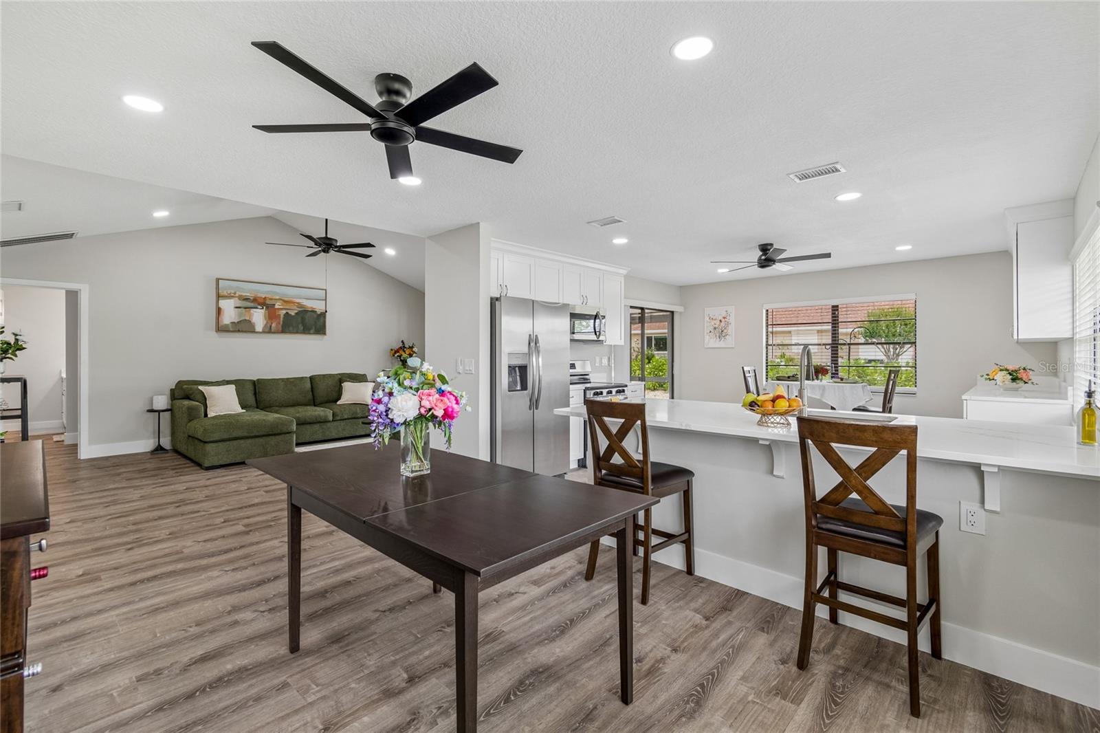 1915 W DEL WEBB BLVD, SUN CITY CENTER, FL, 33573
