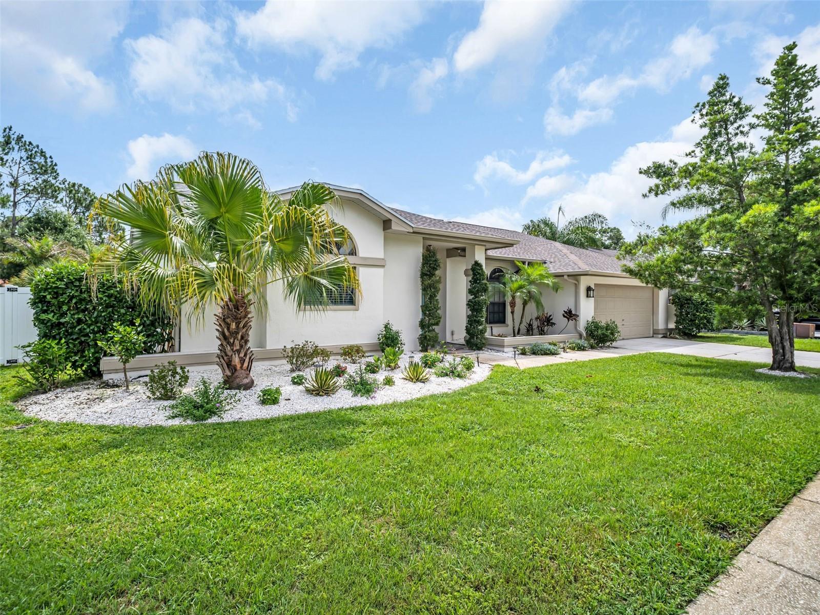 447 WHISPERING LAKES BLVD, TARPON SPRINGS, FL, 34688