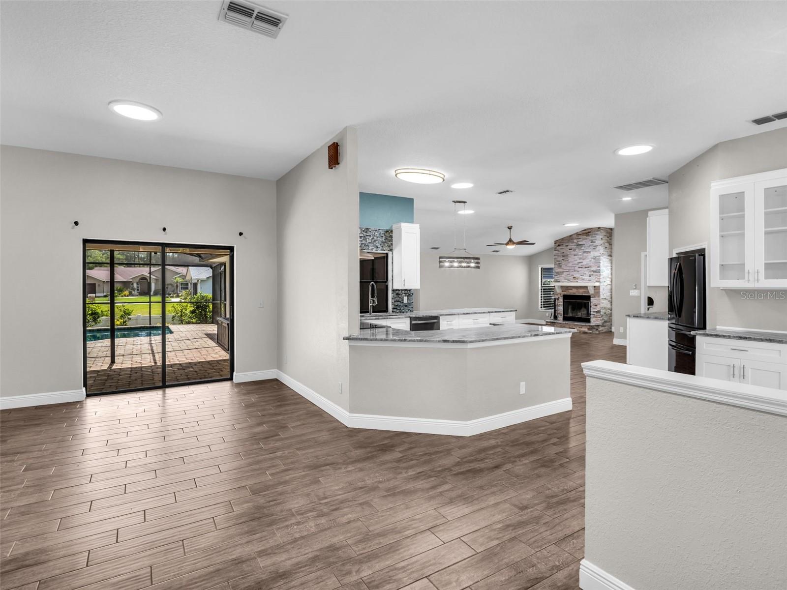 447 WHISPERING LAKES BLVD, TARPON SPRINGS, FL, 34688