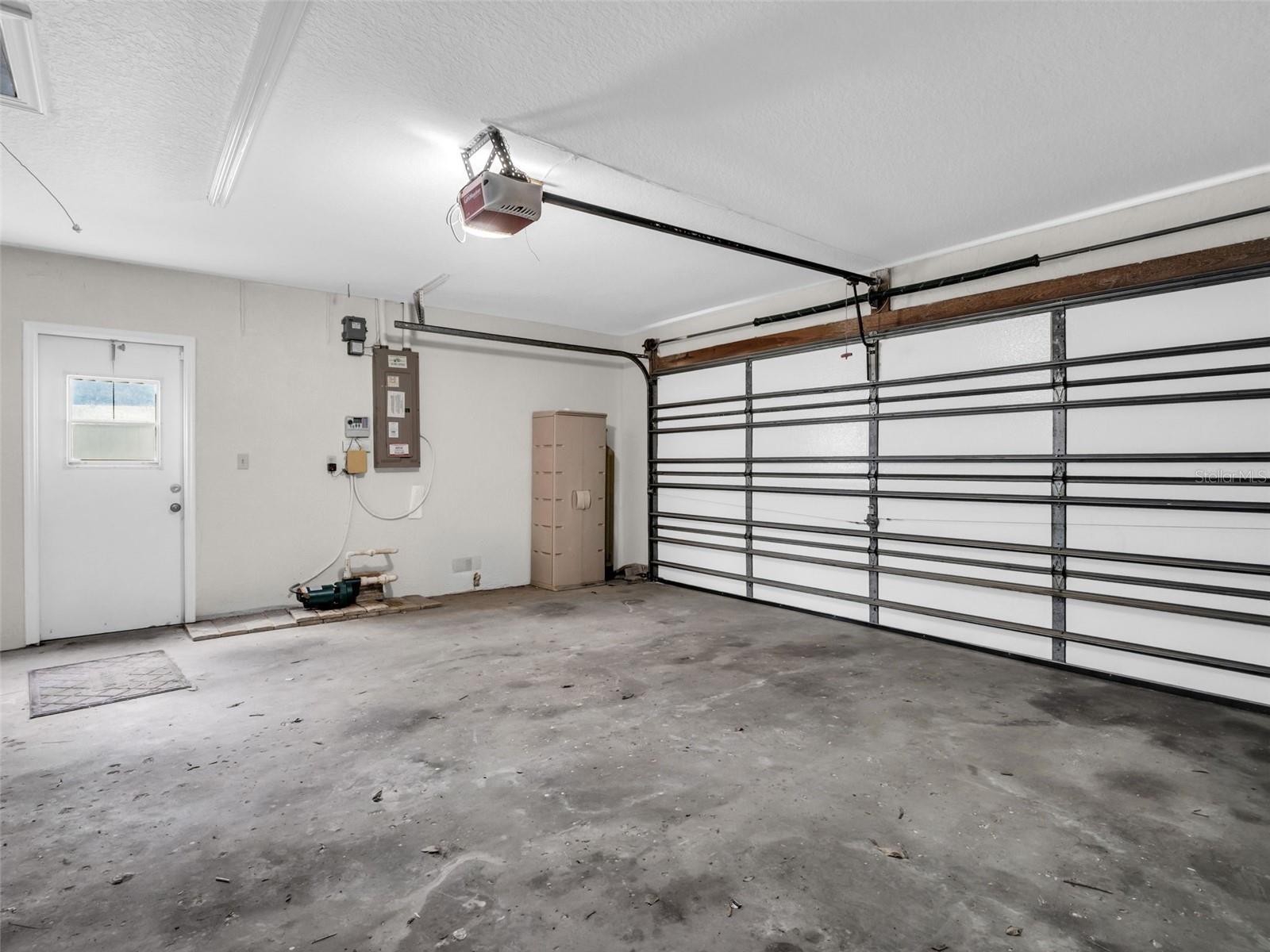 447 WHISPERING LAKES BLVD, TARPON SPRINGS, FL, 34688