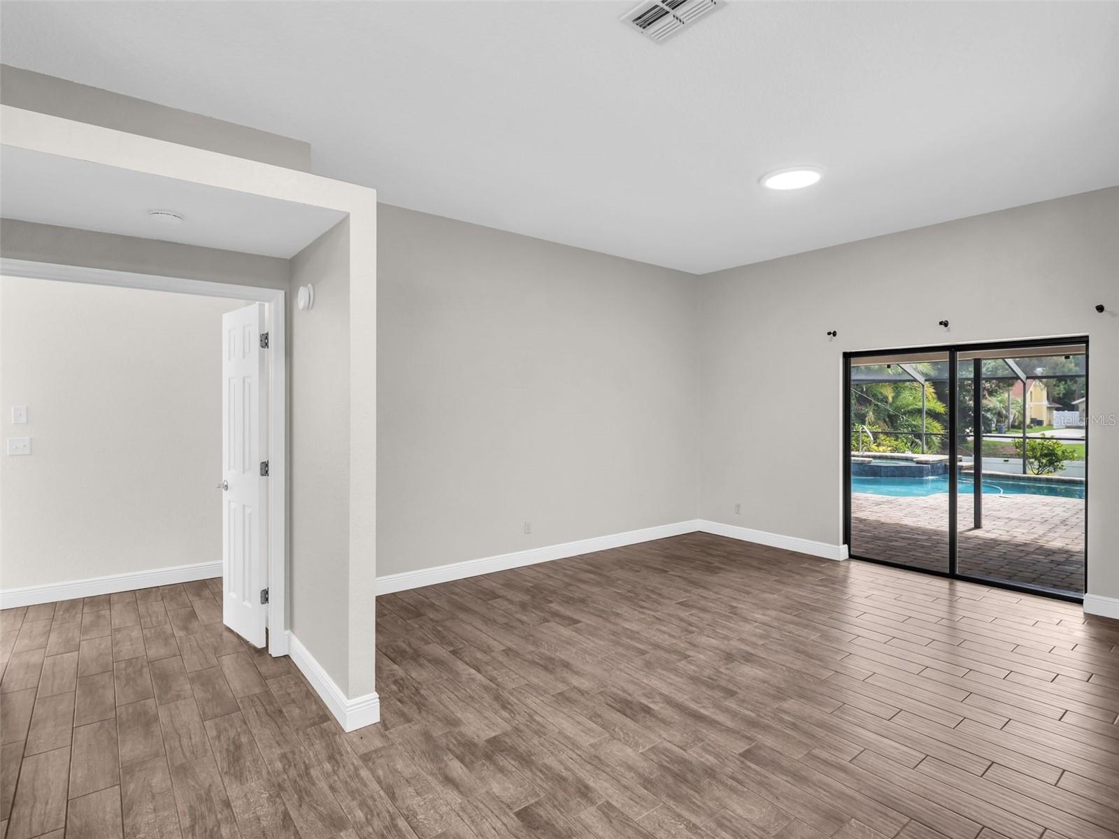 447 WHISPERING LAKES BLVD, TARPON SPRINGS, FL, 34688