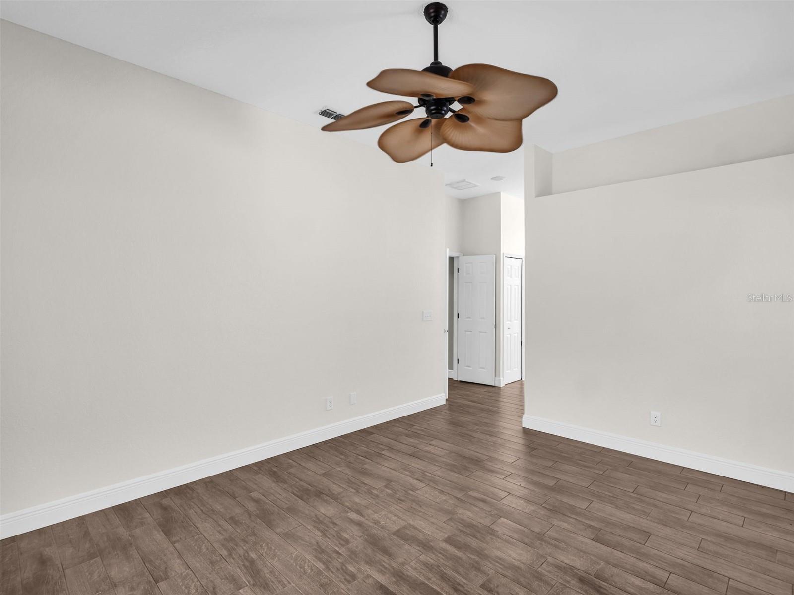 447 WHISPERING LAKES BLVD, TARPON SPRINGS, FL, 34688