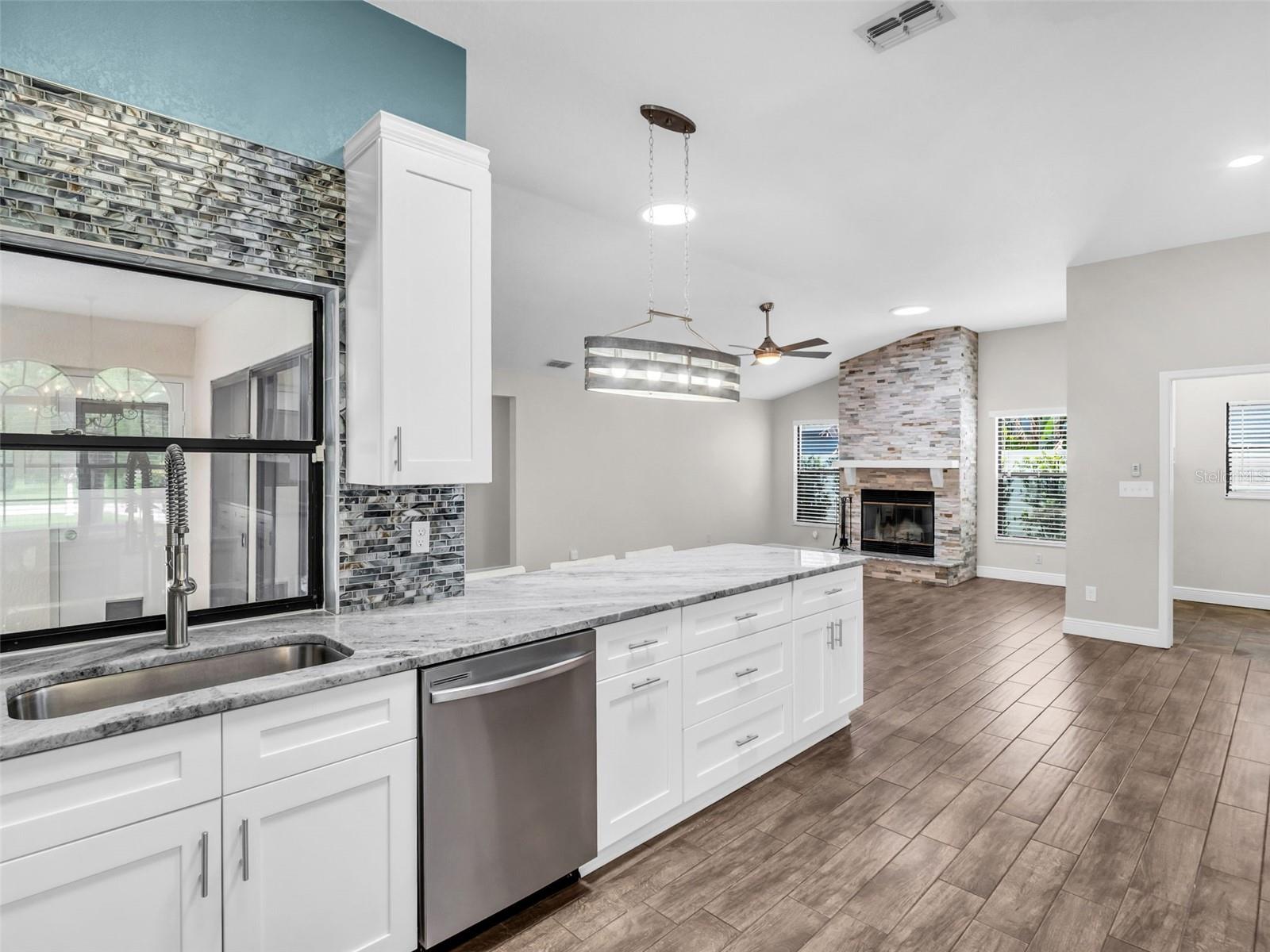 447 WHISPERING LAKES BLVD, TARPON SPRINGS, FL, 34688