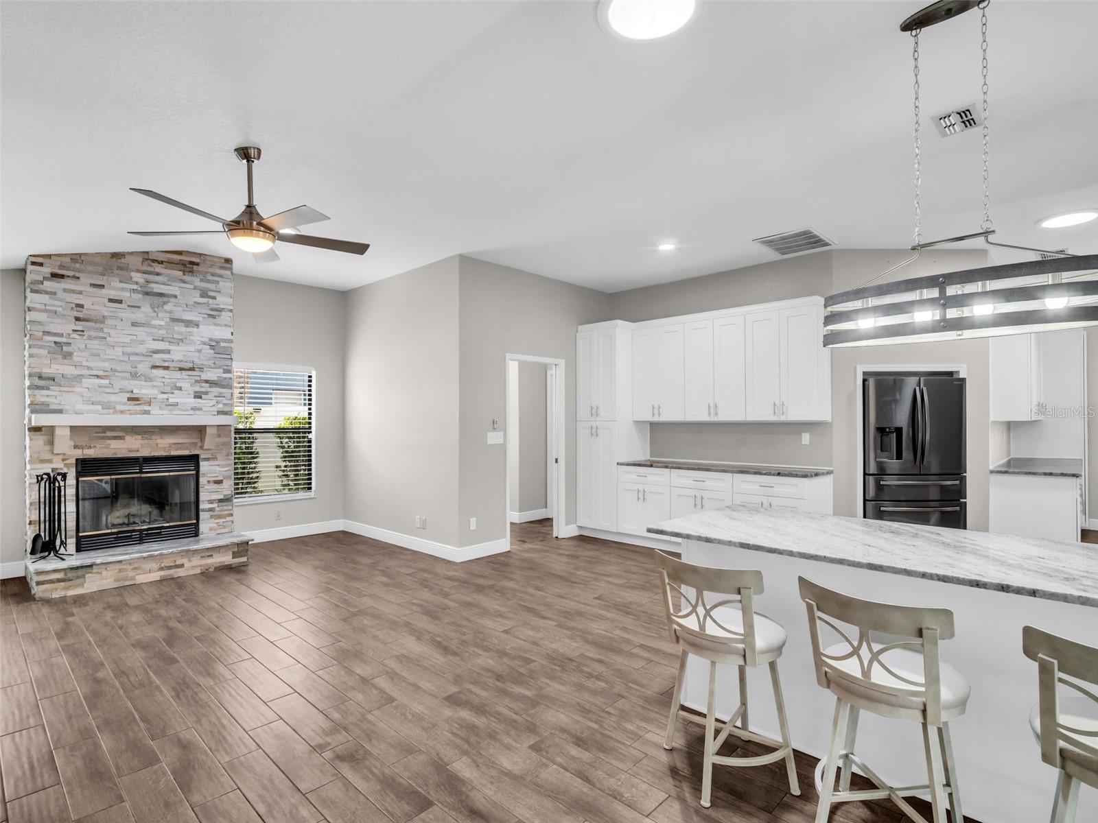 447 WHISPERING LAKES BLVD, TARPON SPRINGS, FL, 34688