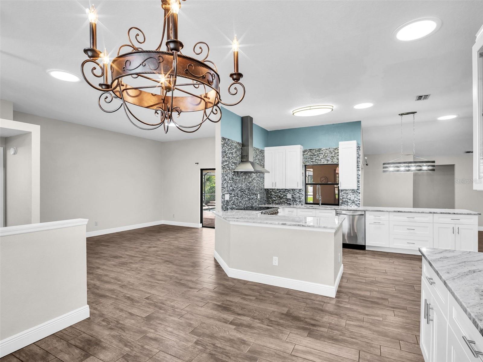 447 WHISPERING LAKES BLVD, TARPON SPRINGS, FL, 34688
