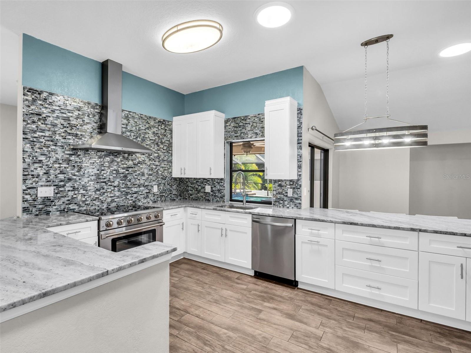 447 WHISPERING LAKES BLVD, TARPON SPRINGS, FL, 34688