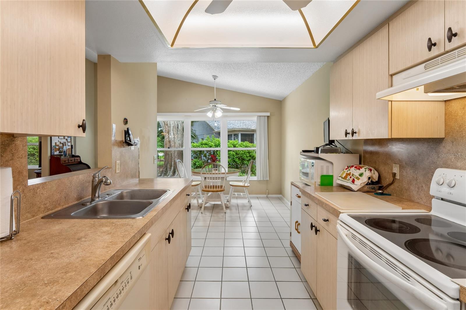 4812 S SHEFFIELD DR #5, NEW PORT RICHEY, FL, 34655