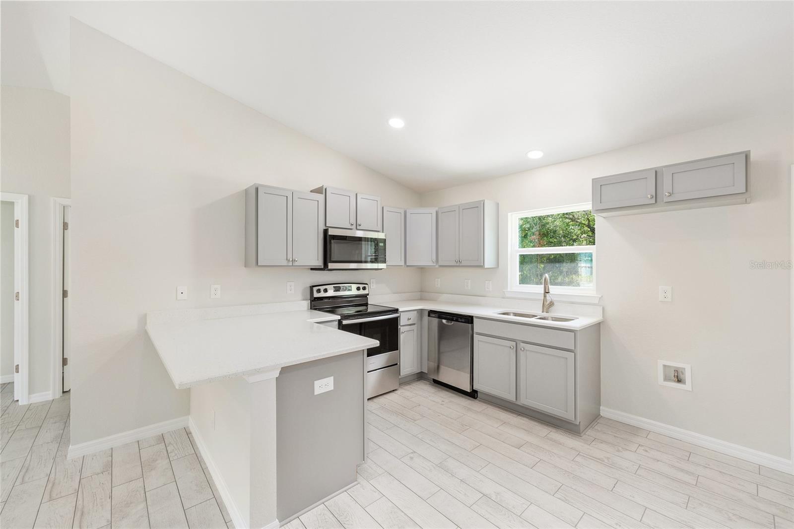 94 DOGWOOD DRIVE LOOP, OCALA, FL, 34472