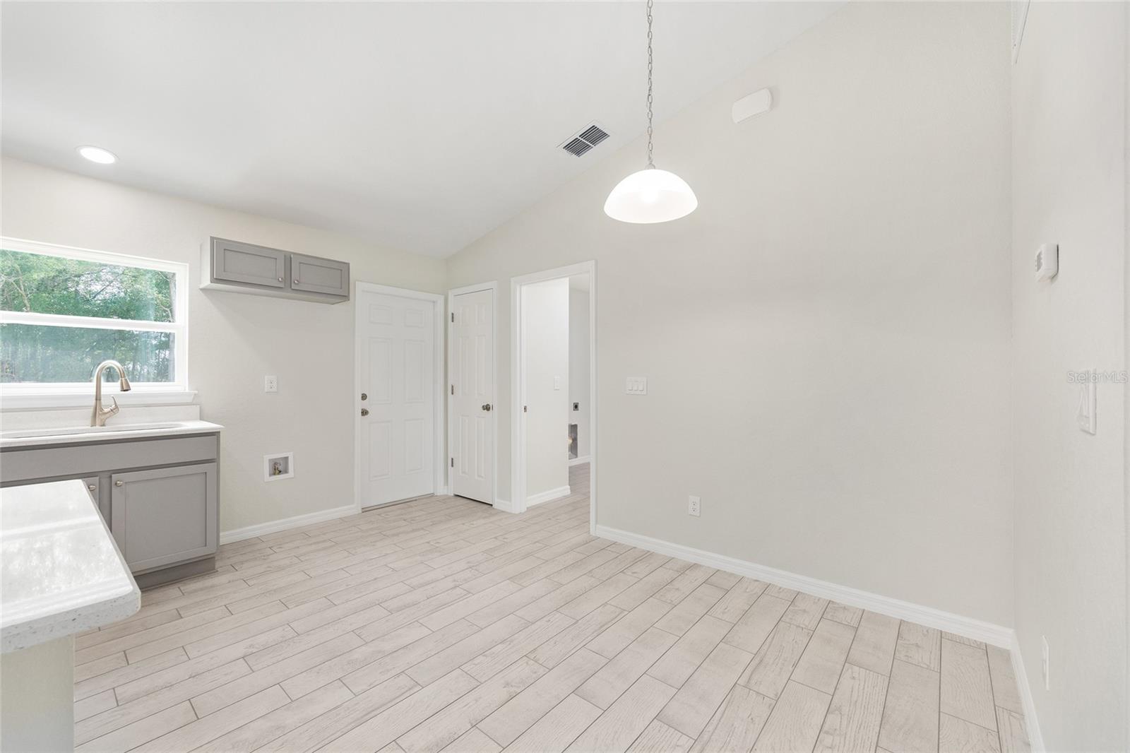 94 DOGWOOD DRIVE LOOP, OCALA, FL, 34472