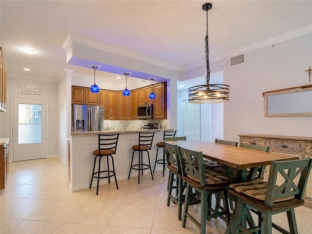 1051 WINDING PINES CIR #105, CAPE CORAL, FL, 33909