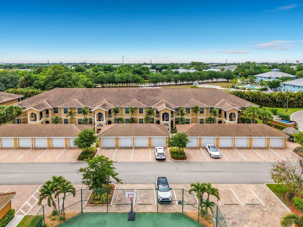 1051 WINDING PINES CIR #105, CAPE CORAL, FL, 33909